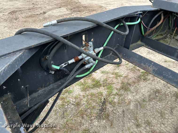 image for item EB2863 2001 Witzco Challenger RG-40 lowboy equipment trailer