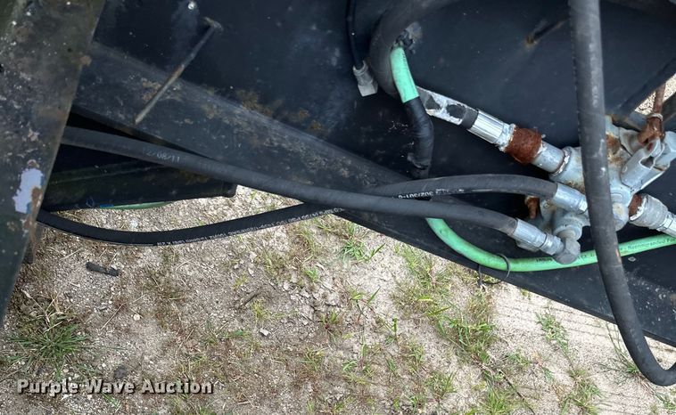 image for item EB2863 2001 Witzco Challenger RG-40 lowboy equipment trailer