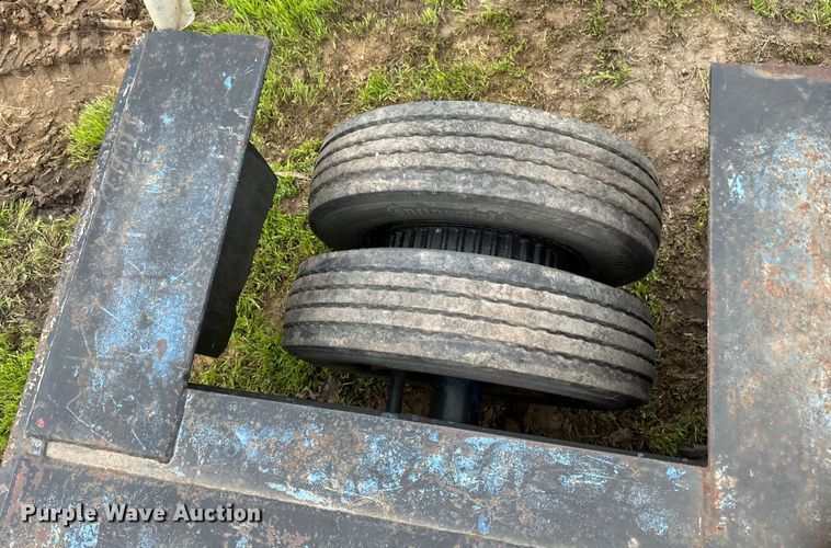 image for item EB2863 2001 Witzco Challenger RG-40 lowboy equipment trailer