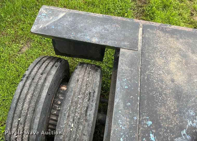 image for item EB2863 2001 Witzco Challenger RG-40 lowboy equipment trailer