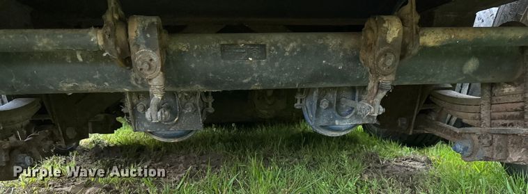 image for item EB2863 2001 Witzco Challenger RG-40 lowboy equipment trailer