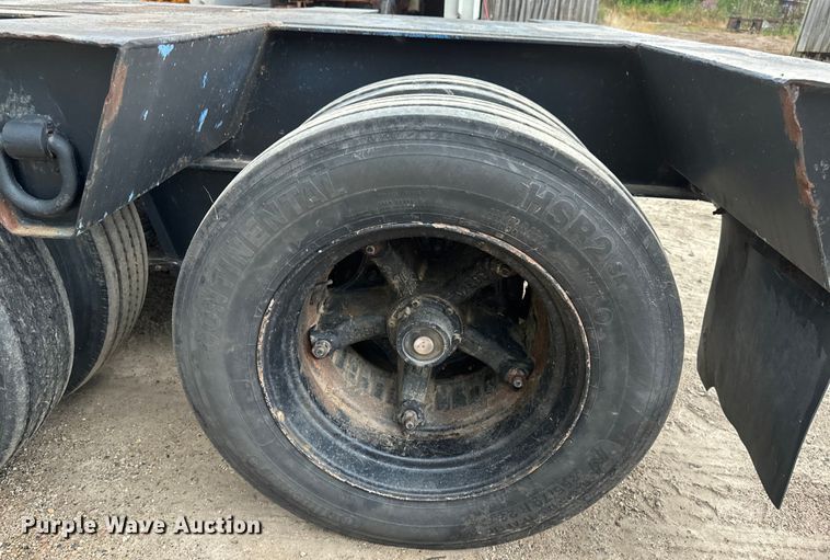 image for item EB2863 2001 Witzco Challenger RG-40 lowboy equipment trailer