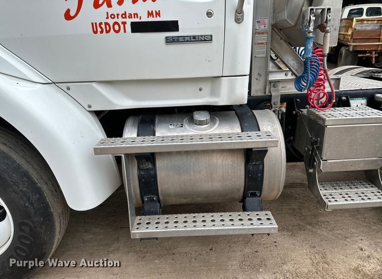 image for item EB2864 2008 Sterling LT semi truck