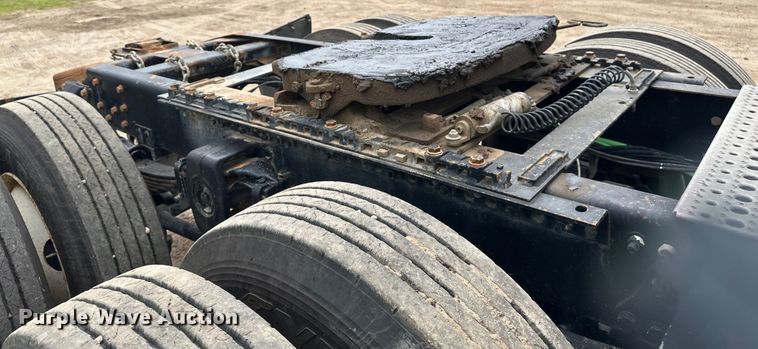 image for item EB2864 2008 Sterling LT semi truck