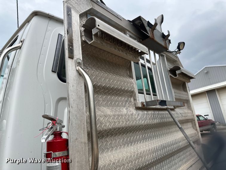 image for item EB2864 2008 Sterling LT semi truck