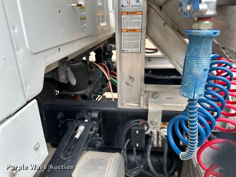 image for item EB2864 2008 Sterling LT semi truck