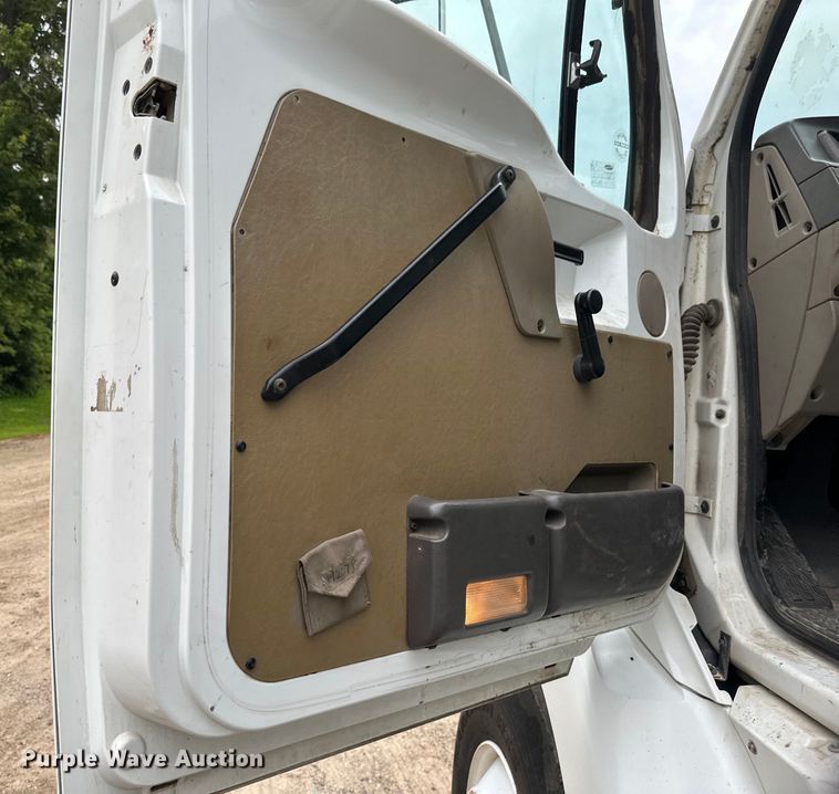 image for item EB2864 2008 Sterling LT semi truck