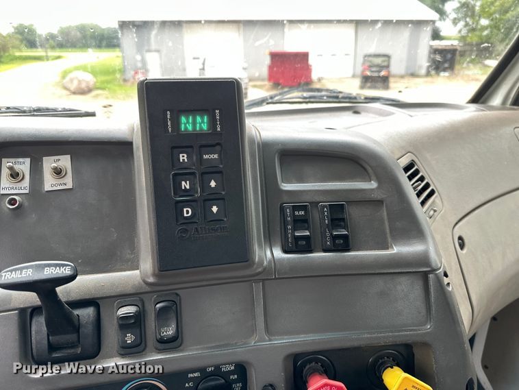 image for item EB2864 2008 Sterling LT semi truck