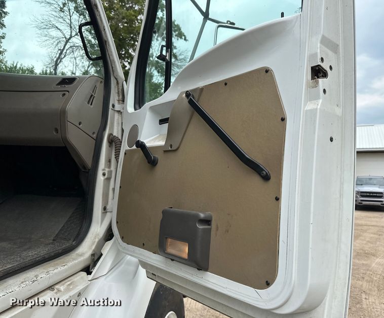 image for item EB2864 2008 Sterling LT semi truck