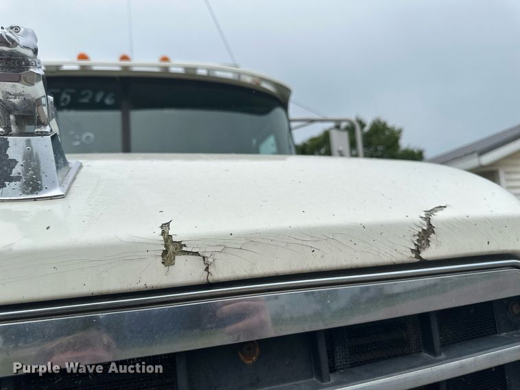 image for item EB2973 2012 Mack CHU613 semi truck