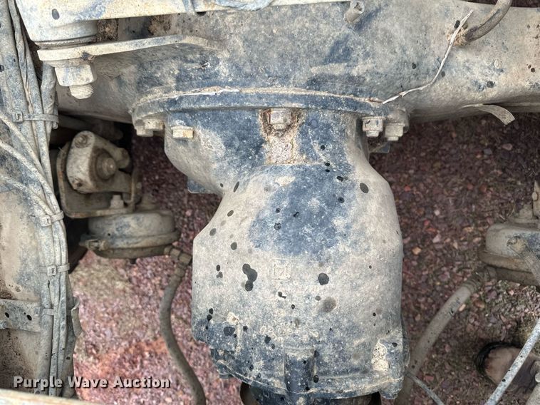 image for item EB2973 2012 Mack CHU613 semi truck