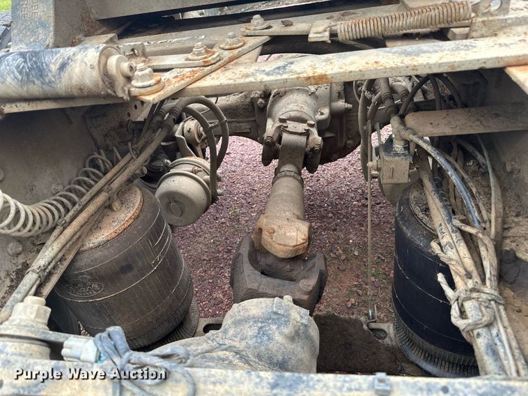 image for item EB2973 2012 Mack CHU613 semi truck