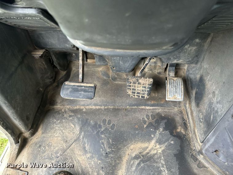 image for item EB2973 2012 Mack CHU613 semi truck