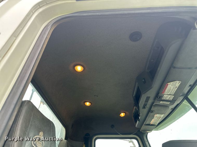 image for item EB2973 2012 Mack CHU613 semi truck