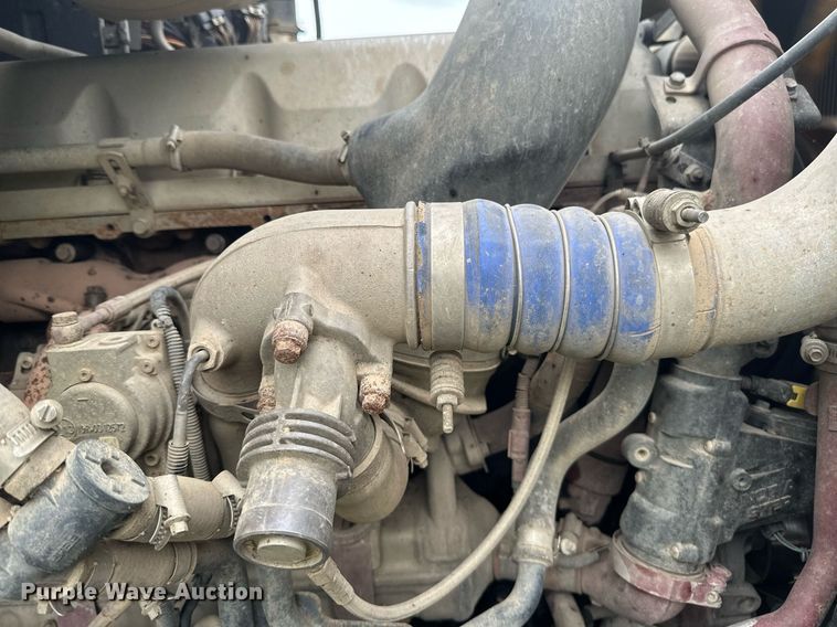 image for item EB2973 2012 Mack CHU613 semi truck