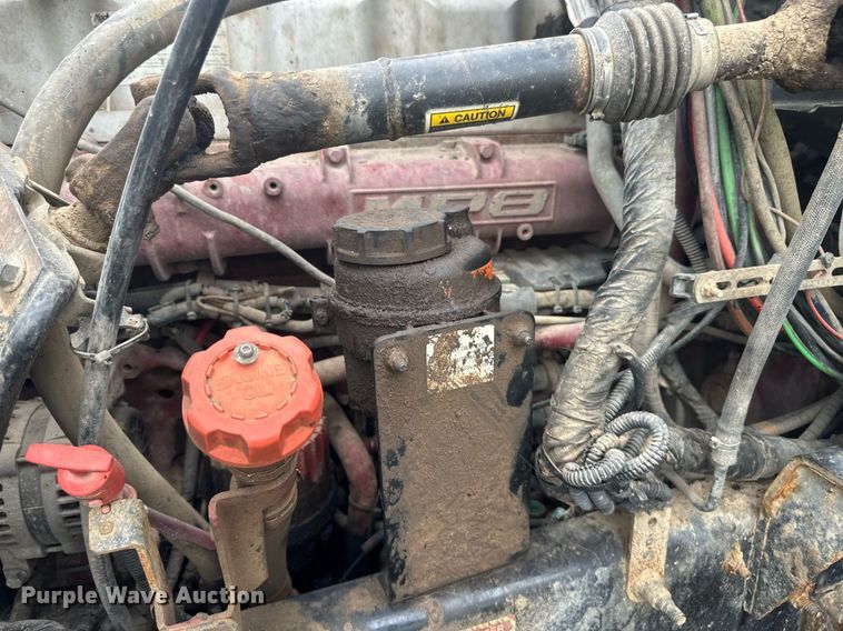 image for item EB2973 2012 Mack CHU613 semi truck