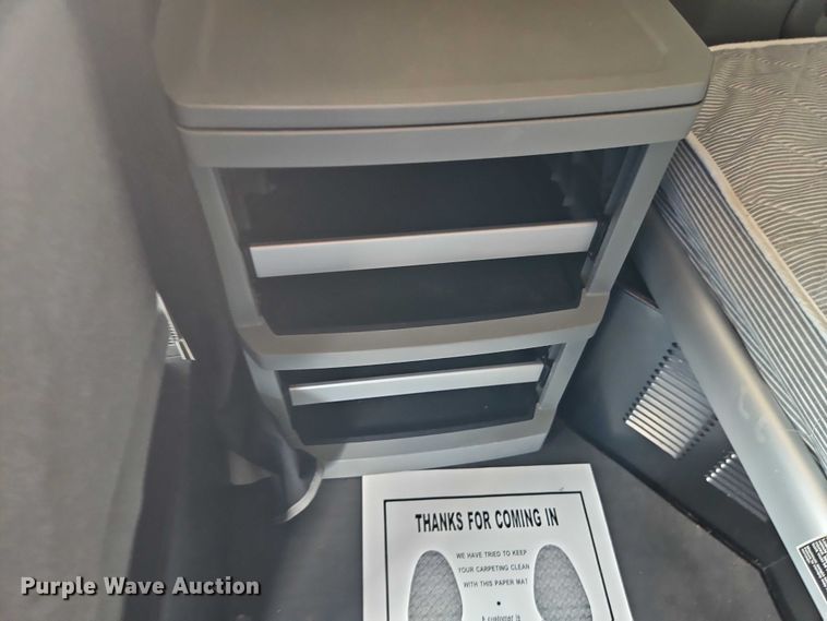 image for item EB8215 2018 Kenworth T680 semi truck