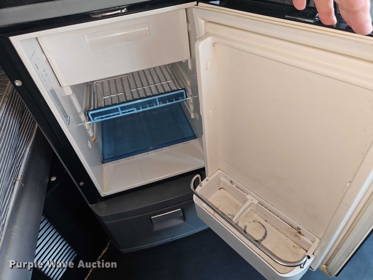 image for item EB8215 2018 Kenworth T680 semi truck