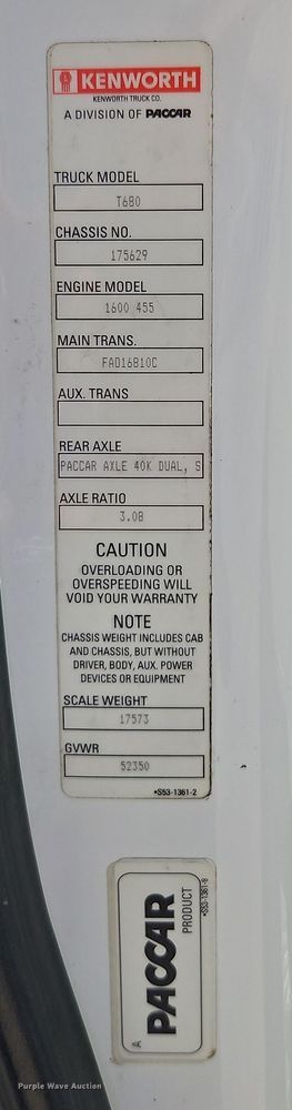 image for item EB8215 2018 Kenworth T680 semi truck