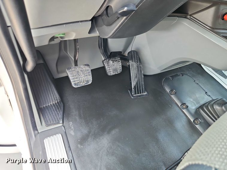 image for item EB8216 2018 Kenworth T680 semi truck