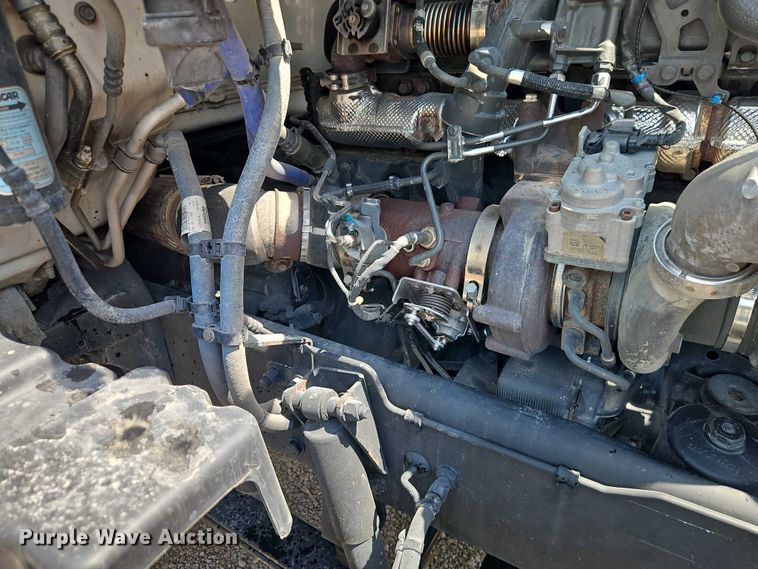 image for item EB8216 2018 Kenworth T680 semi truck