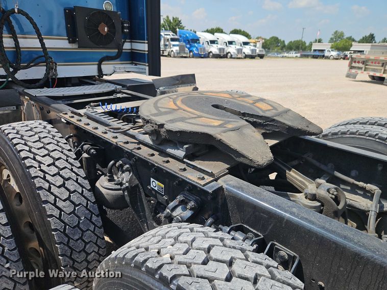 image for item EB8217 2018 Kenworth W9 Series semi truck