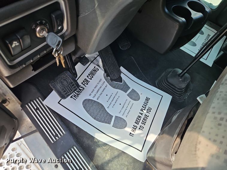 image for item EB8217 2018 Kenworth W9 Series semi truck