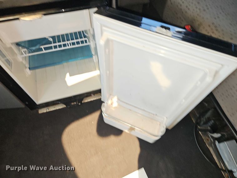 image for item EB8217 2018 Kenworth W9 Series semi truck