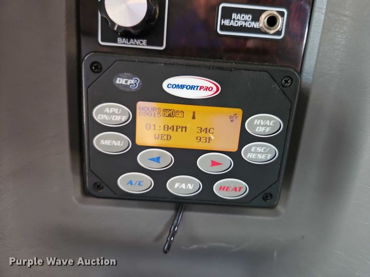 image for item EB8217 2018 Kenworth W9 Series semi truck