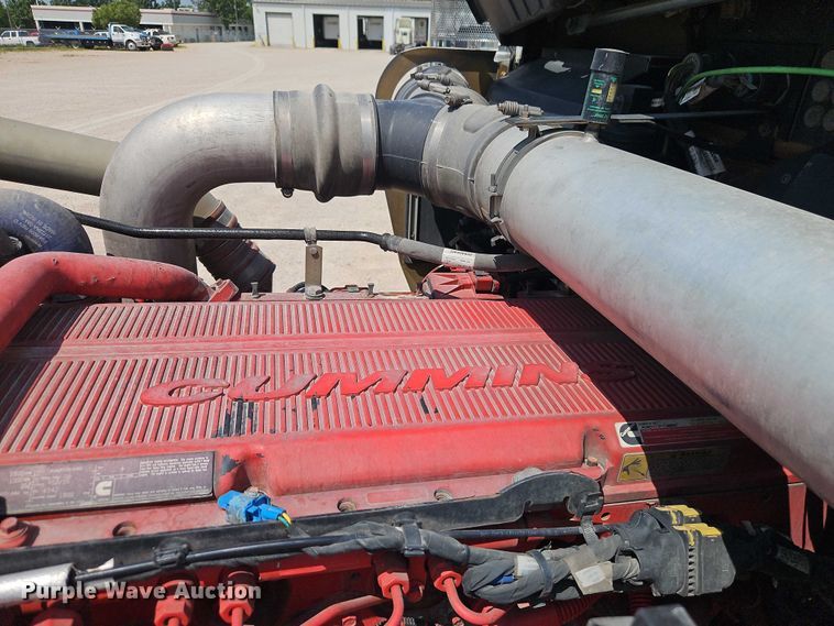 image for item EB8217 2018 Kenworth W9 Series semi truck