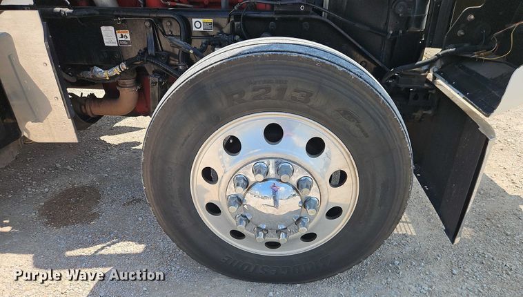 image for item EB8217 2018 Kenworth W9 Series semi truck