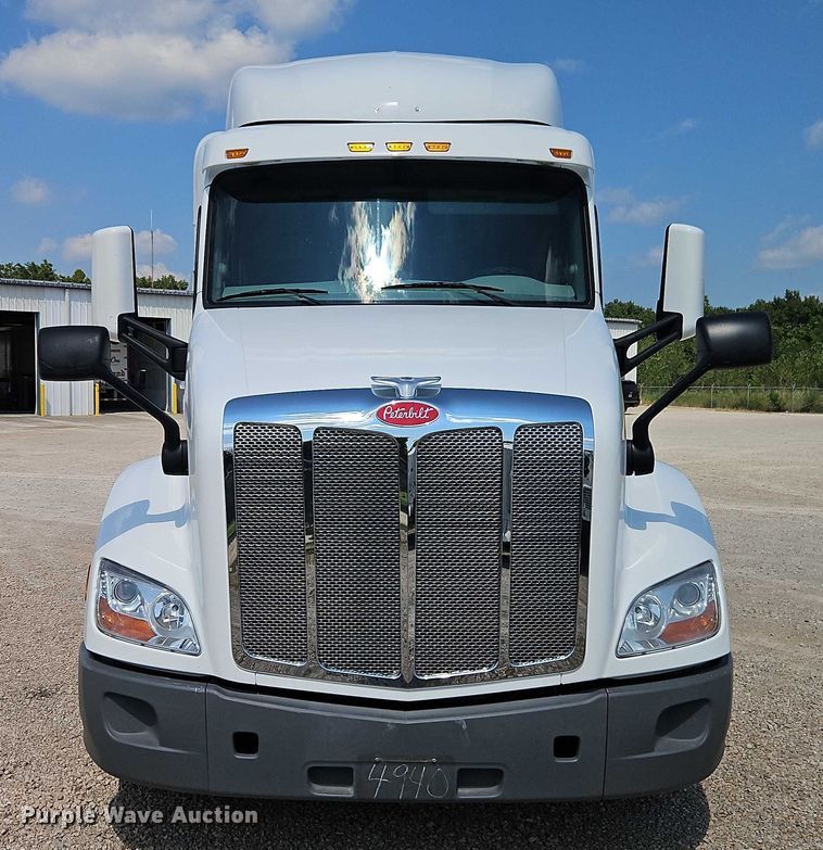 CAMIóN CAMAROTE 2019 PETERBILT