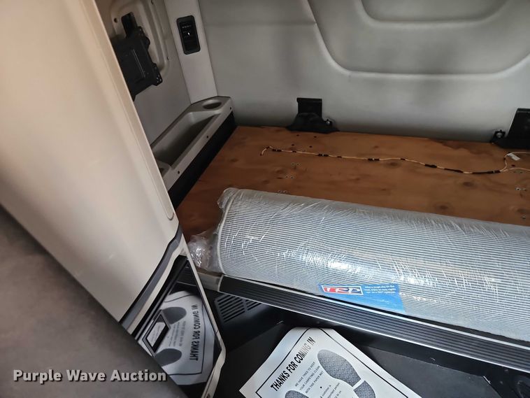 image for item EB8219 2019 Peterbilt 579 semi truck