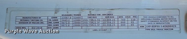 image for item EB8219 2019 Peterbilt 579 semi truck