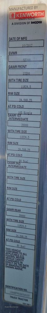 image for item EB8220 2013 Kenworth T660 semi truck