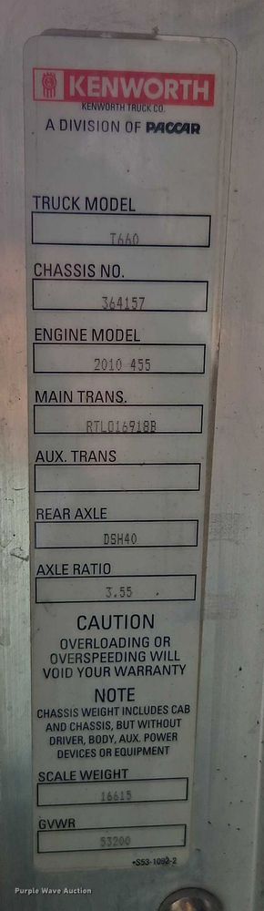 image for item EB8220 2013 Kenworth T660 semi truck