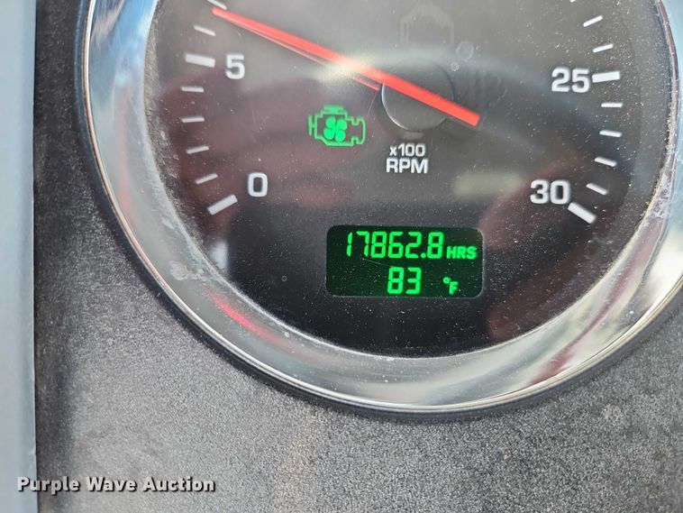 image for item EB8221 2013 Kenworth T660 semi truck