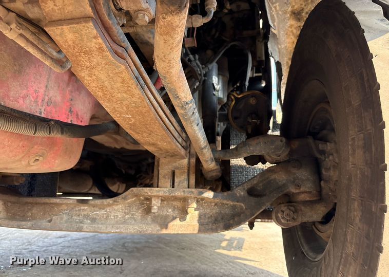 image for item EC4370 2015 Kenworth T800 roll-off container truck