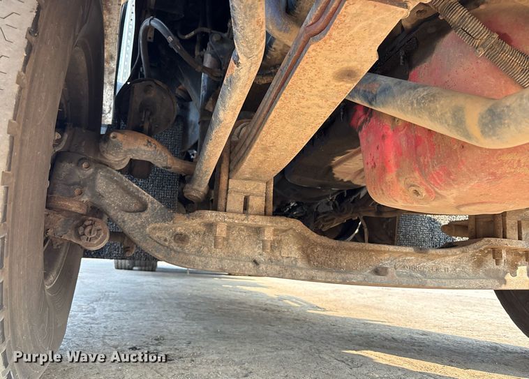 image for item EC4370 2015 Kenworth T800 roll-off container truck