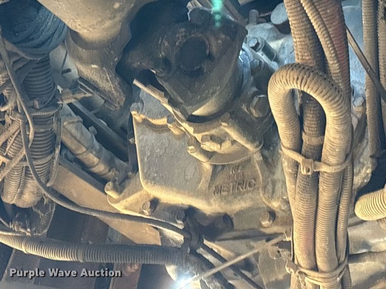 image for item EC4370 2015 Kenworth T800 roll-off container truck