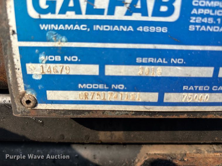 image for item EC4370 2015 Kenworth T800 roll-off container truck