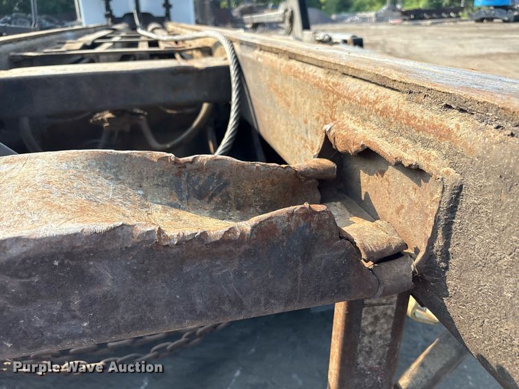 image for item EC4370 2015 Kenworth T800 roll-off container truck