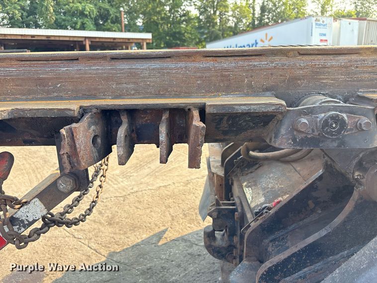 image for item EC4370 2015 Kenworth T800 roll-off container truck