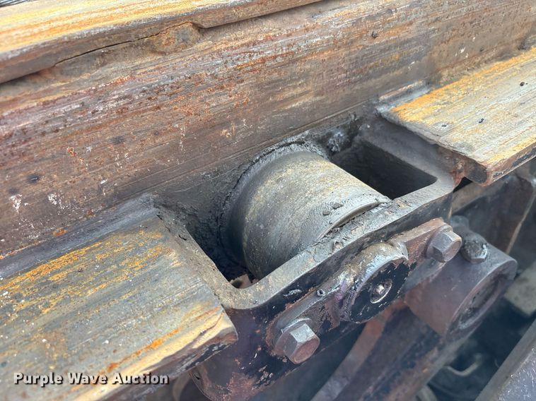 image for item EC4370 2015 Kenworth T800 roll-off container truck