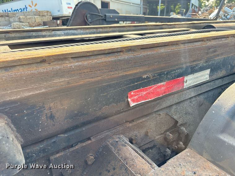 image for item EC4370 2015 Kenworth T800 roll-off container truck