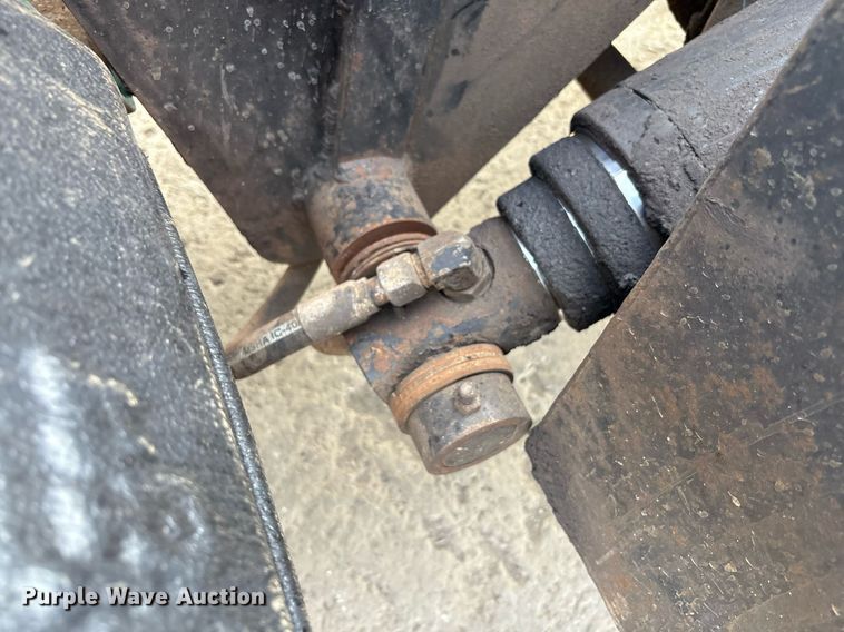 image for item EC4370 2015 Kenworth T800 roll-off container truck