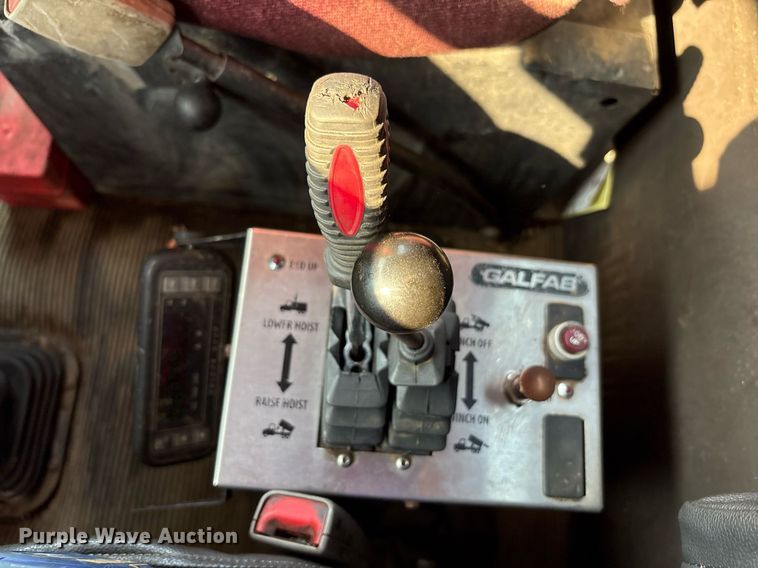 image for item EC4370 2015 Kenworth T800 roll-off container truck