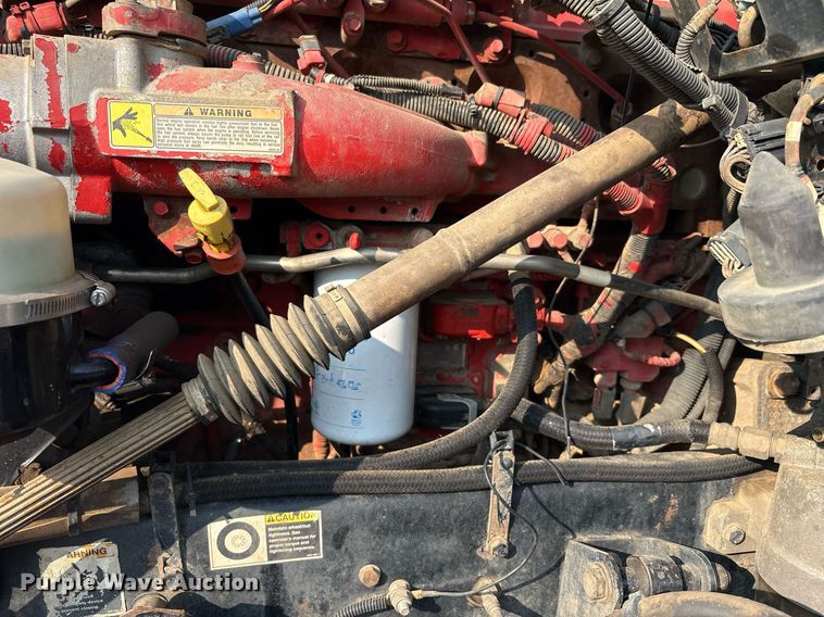 image for item EC4370 2015 Kenworth T800 roll-off container truck