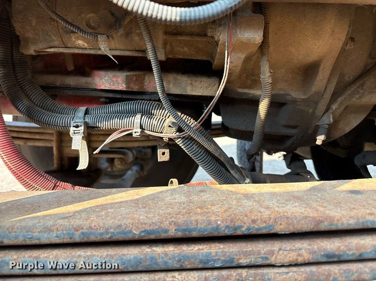 image for item EC4370 2015 Kenworth T800 roll-off container truck