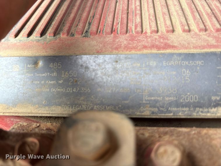 image for item EC4370 2015 Kenworth T800 roll-off container truck